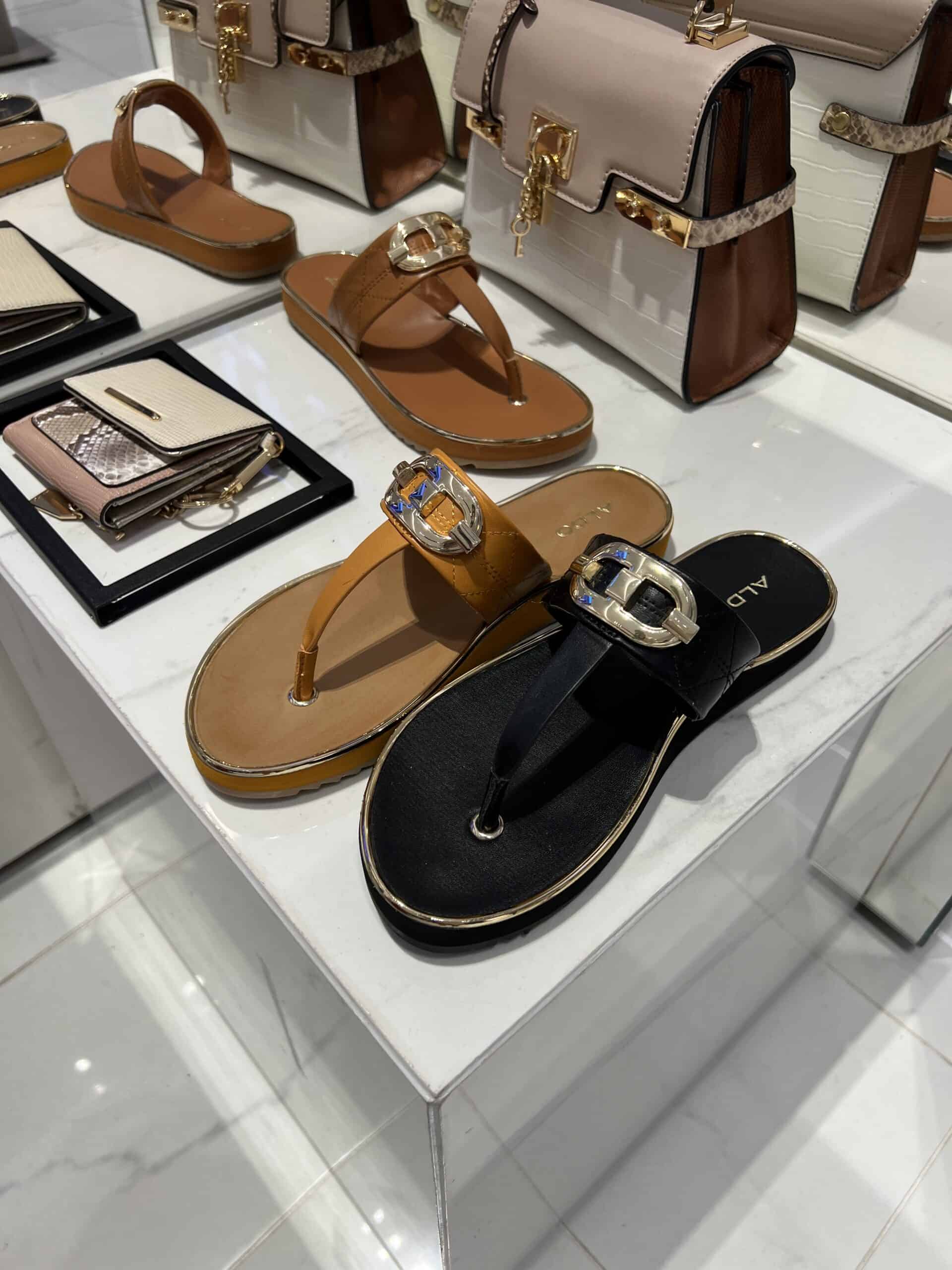 retail women ss23 flat sandals toe leather metals camel black aldo