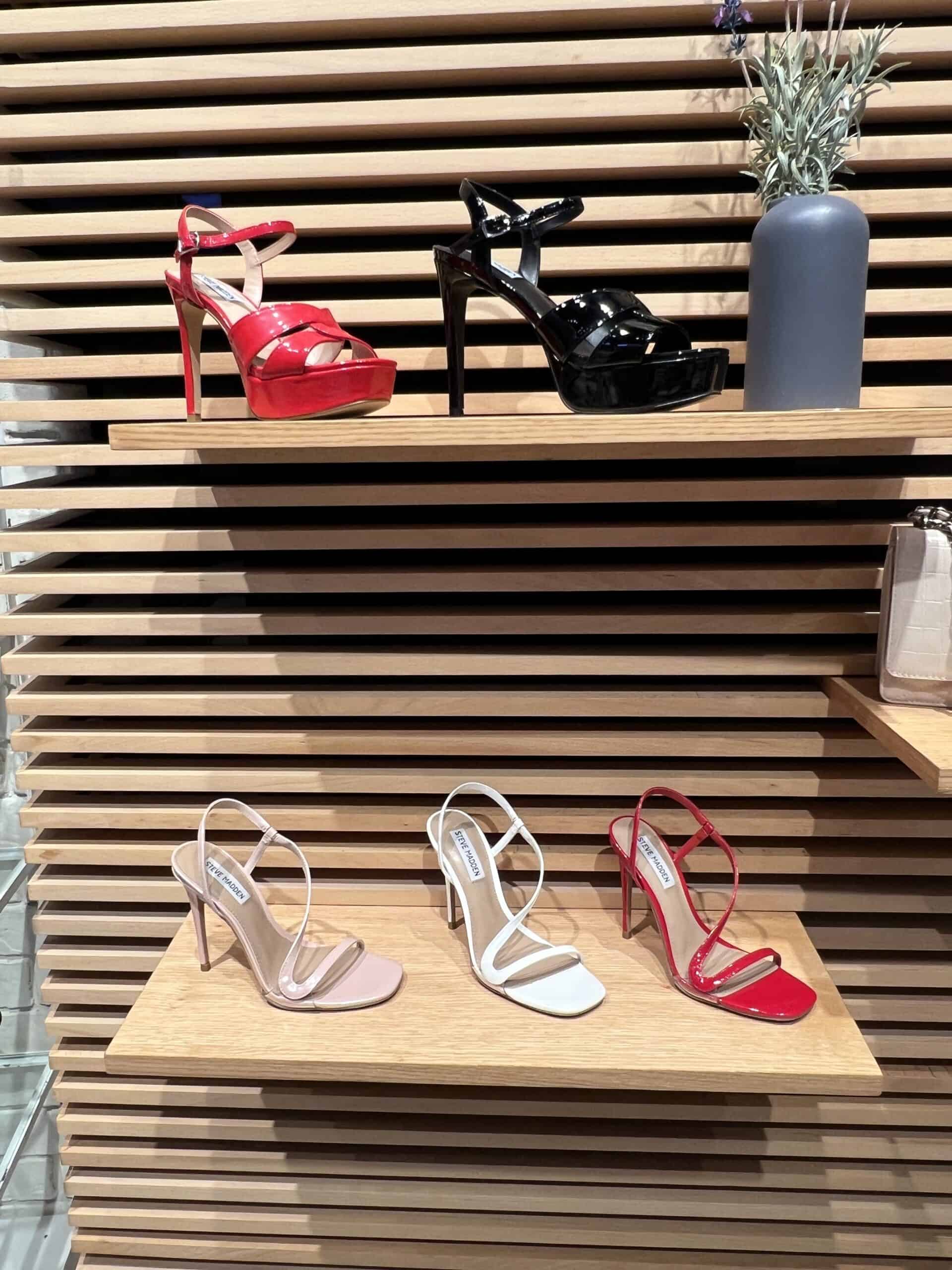 retail women ss23 sandals strappy platform patent beige black red steve madden