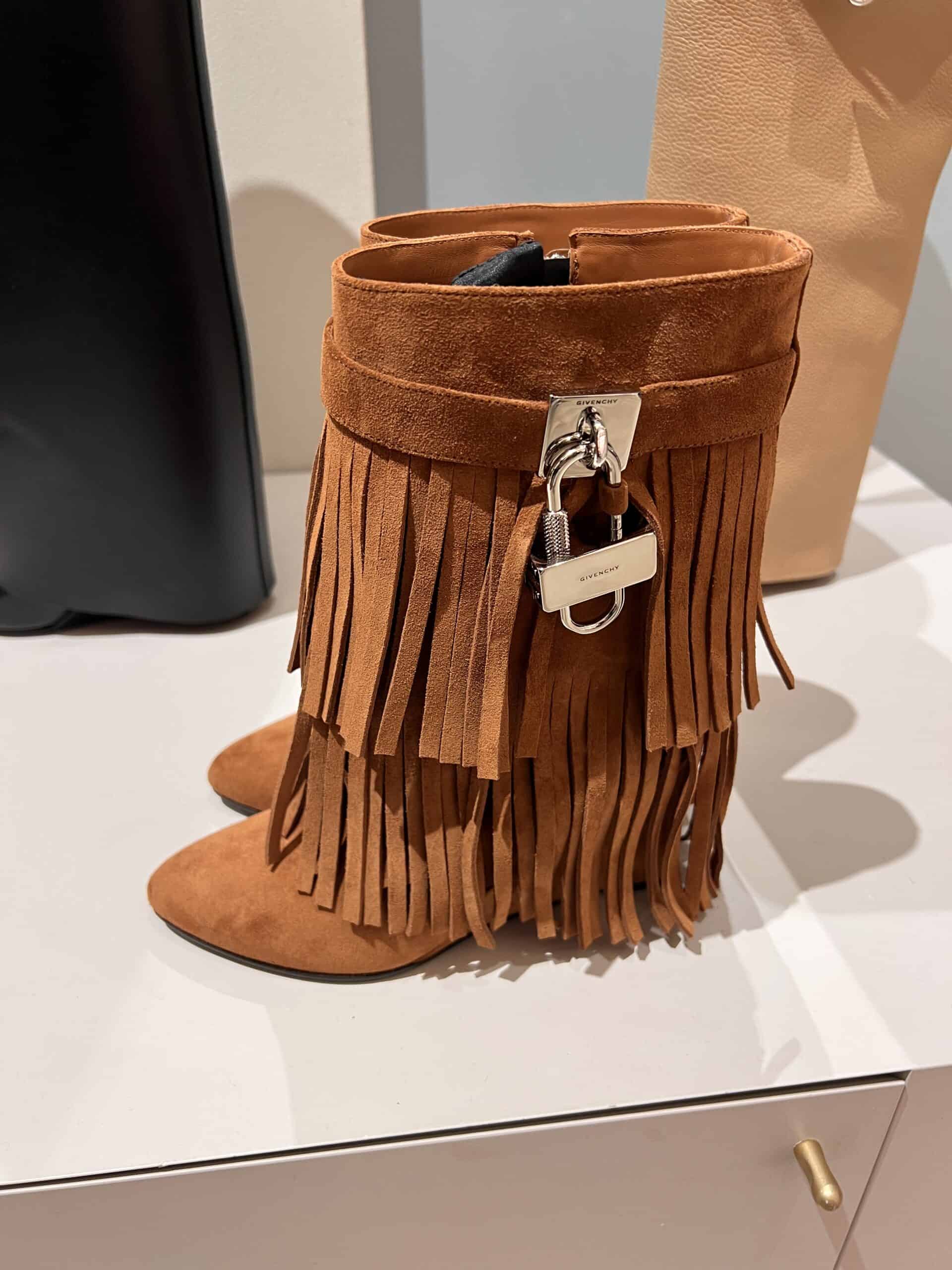 22 retail women ss23 western booties suede fringes metals camel rinascente
