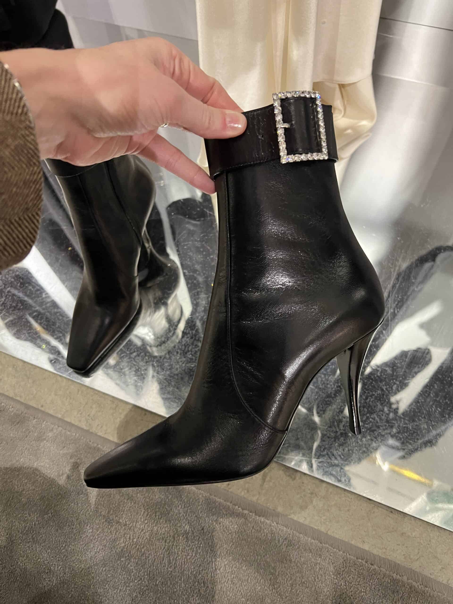 31 retail women ss23 booties pointy leather buckles black luisa viaroma