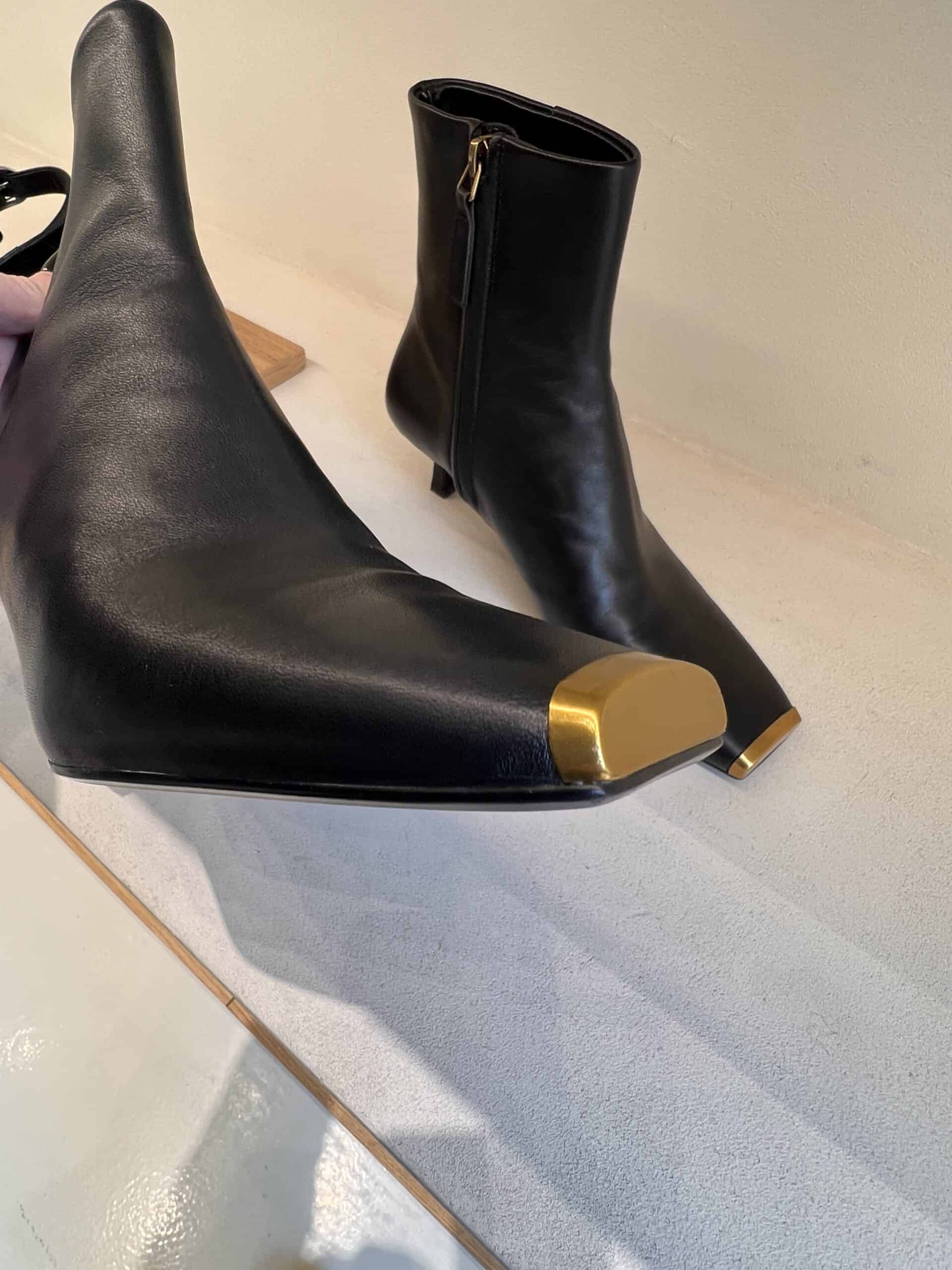 12 retail women ss23 booties kitten square metals leather black gold massimo dutti